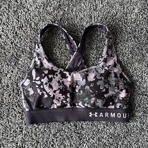 Under Armour Sports Bra women’s size small